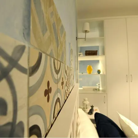 Light Blue * Νάπολη